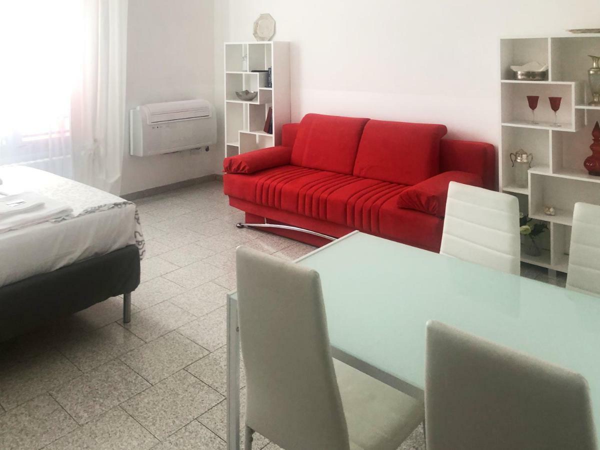 Tourist House Bologna - Fringe Lejlighed Eksteriør billede